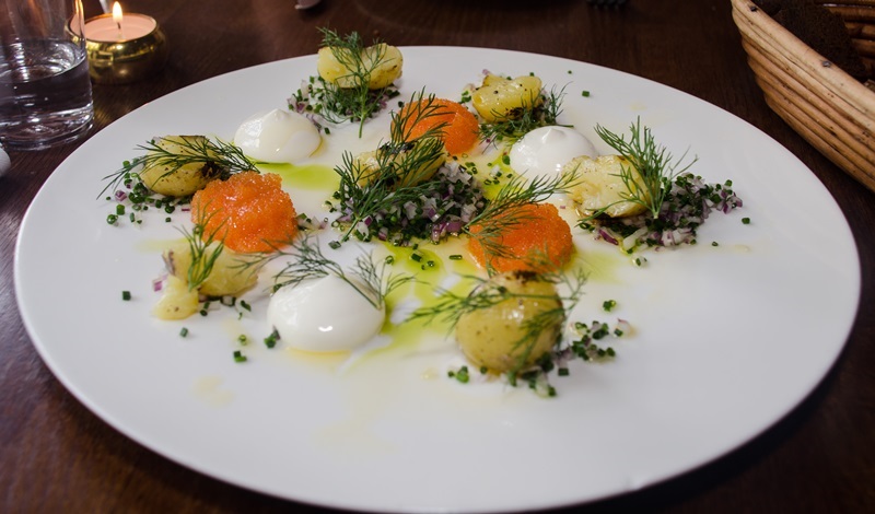 009_eloetel_elso_vacsora_a_szallodaban