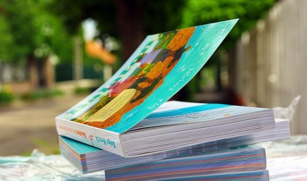 útikönyv általános