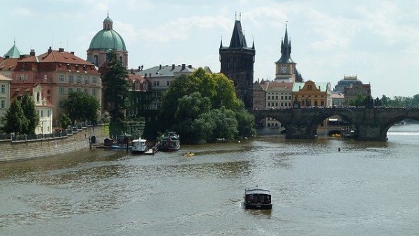 prague-548682_640