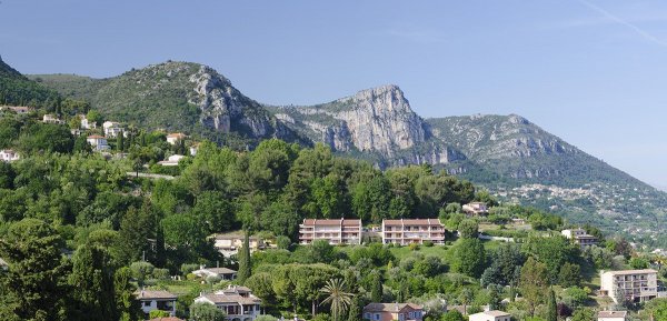Vence_panorama_small