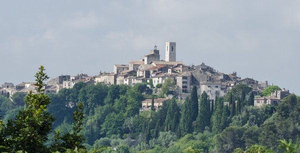 saint_paul_de_vence_madartavlatbol