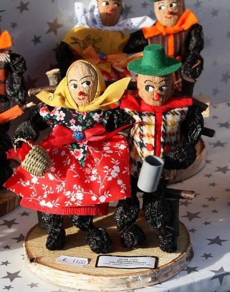 christmas-market-546712_640