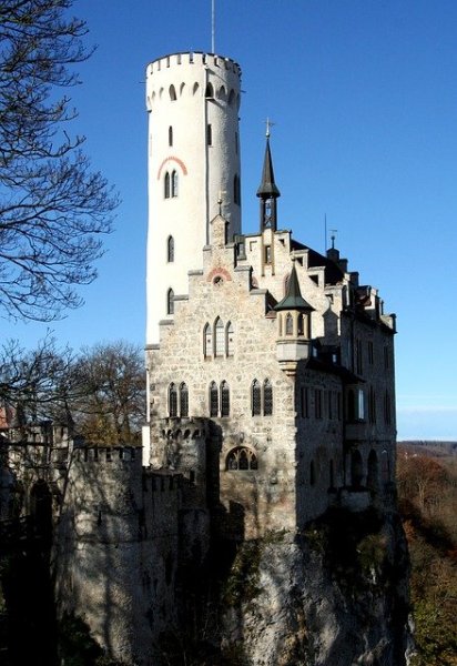 burg-lichtenstein-286689_640