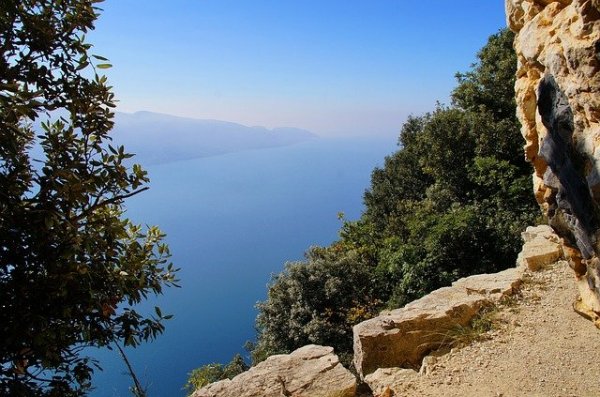 garda-lake-471176_640