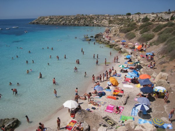Cala_azzurra_favignana