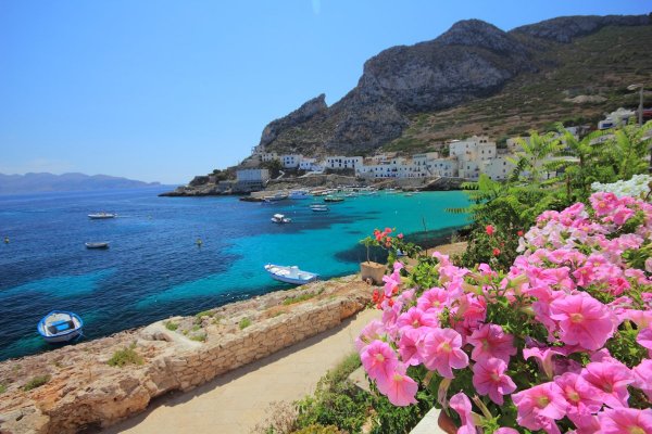 Isola_di_Levanzo,_Sicilia,_Italia