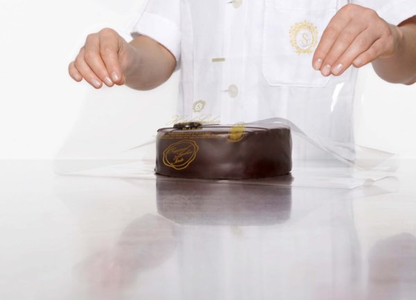 Original-Sacher-Torte-Verpacken-1