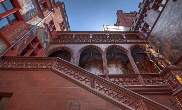 rathaus_udvar_2_small