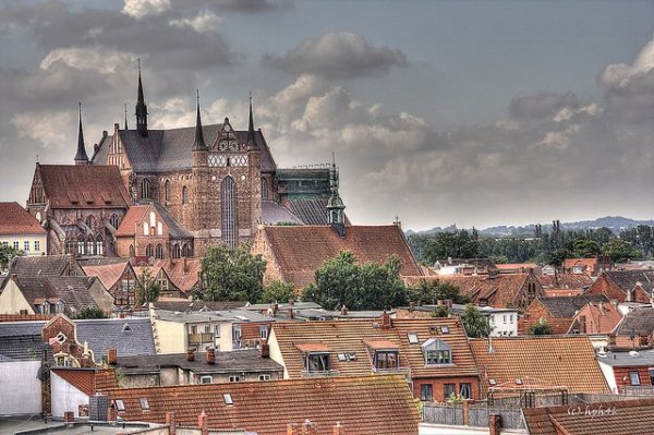 16113253257_3aeca917e4_z