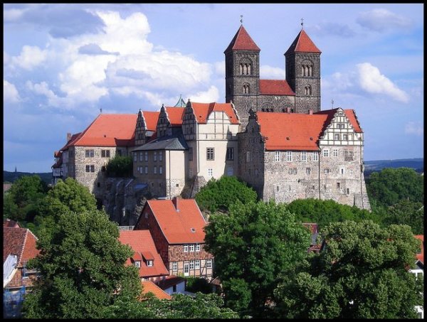 16723298519_51016af64c_z