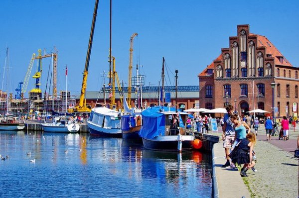 21101718418_4df3d81432_z