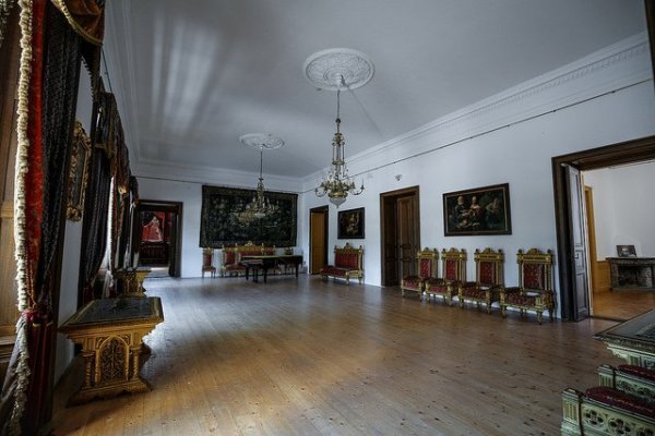 24413323556_f7a57df461_z