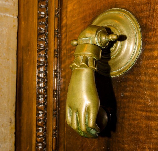 045_kopogtato_kicsik