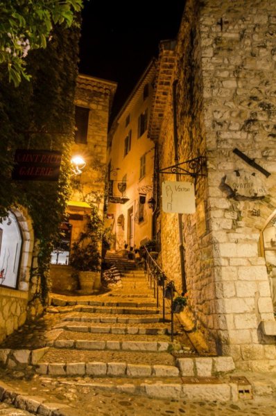 048_S_P_d_V_este2_lepcsok_kicsik